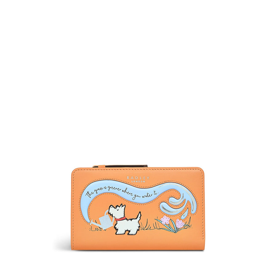 The Grass Is Greener Leather Medium Bifold Wallet in Apricot - S9302812