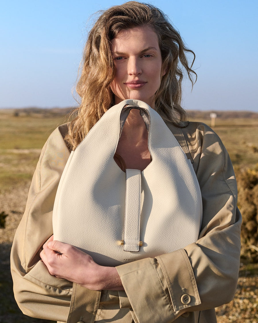 Sloane Street Leather Medium Ziptop Grab Bag in Chalk - 111414