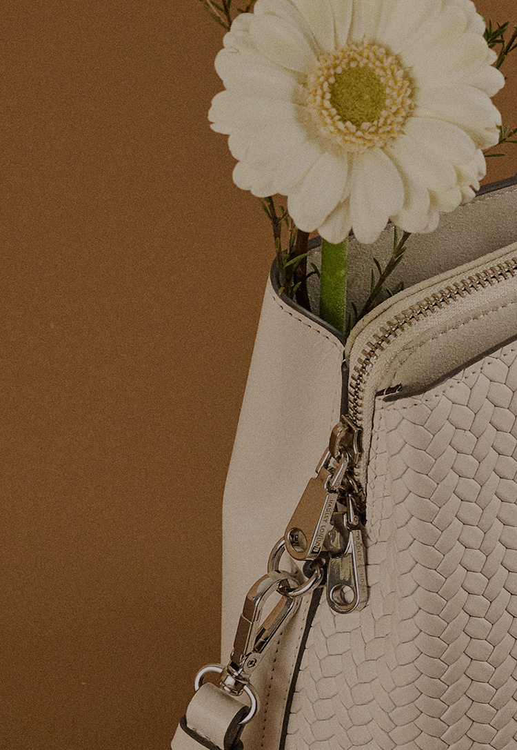 Discover 20% Off Full Price with code 20FLASH