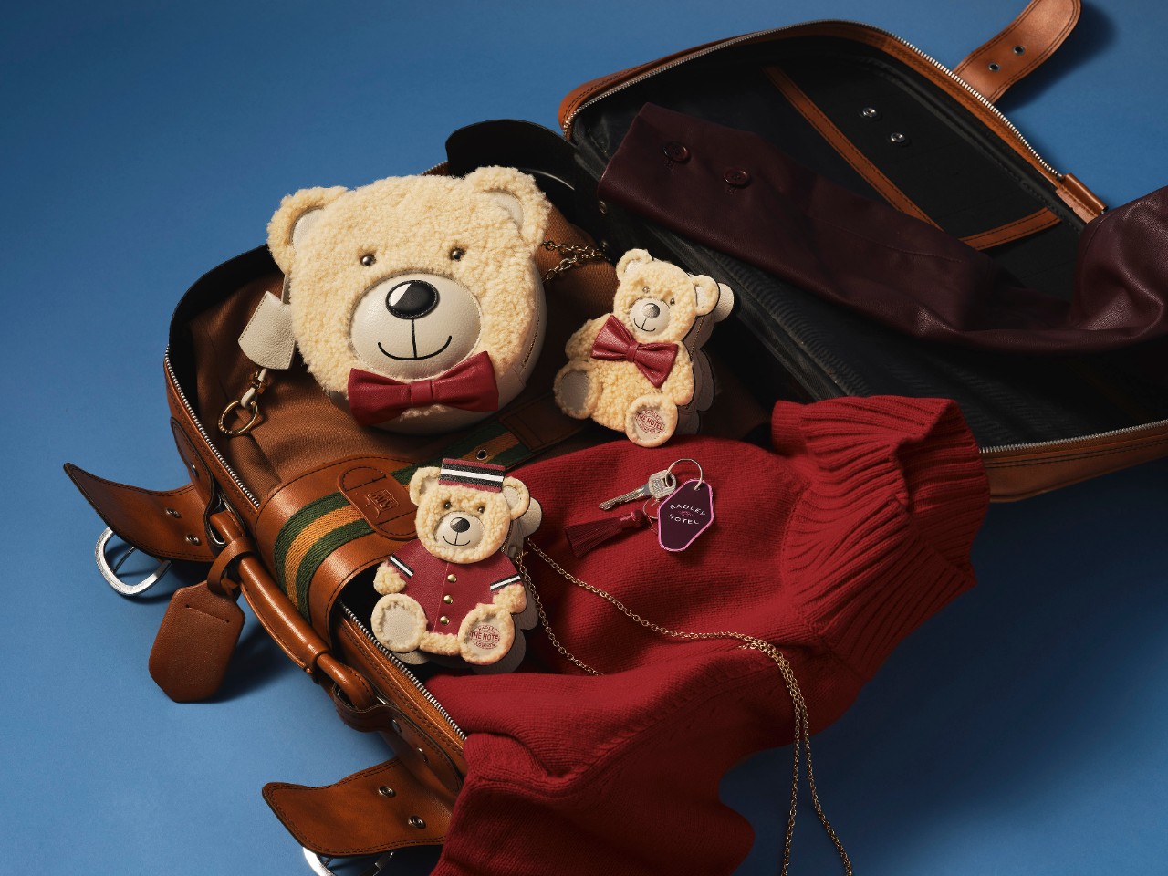 Teddy mascot store