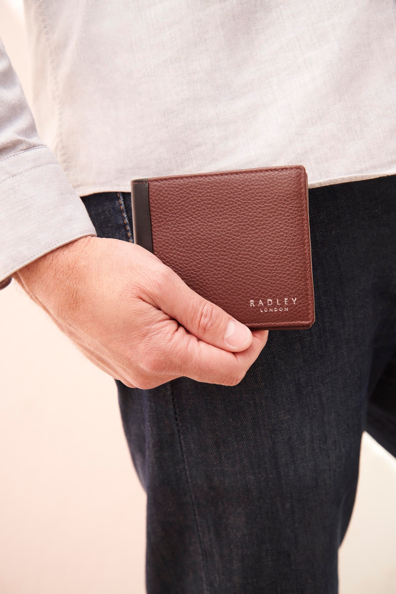 This RFID-blocking Wallet Is Perfect for Travel